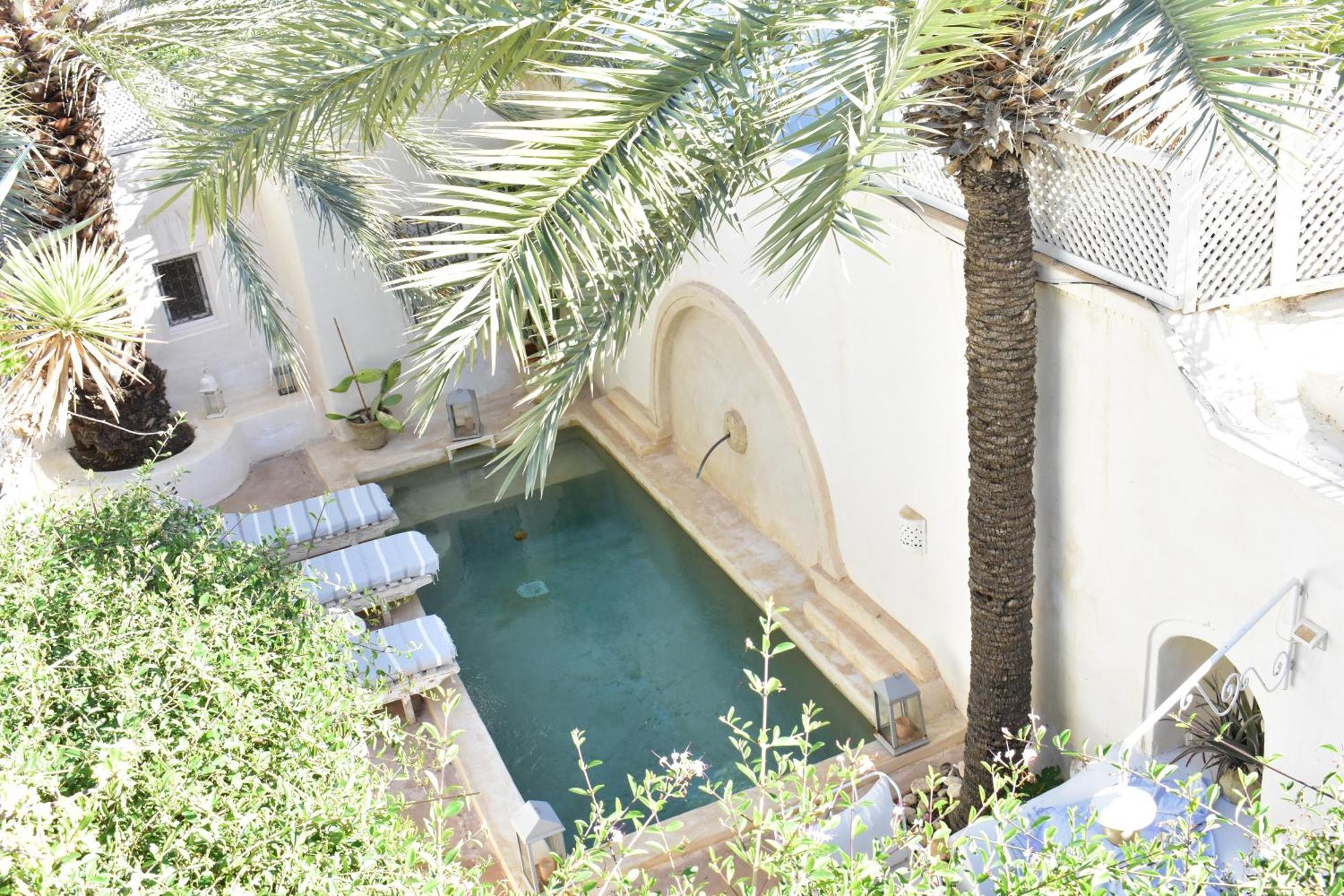 Dar Shams Lägenhet Erriadh Exteriör bild